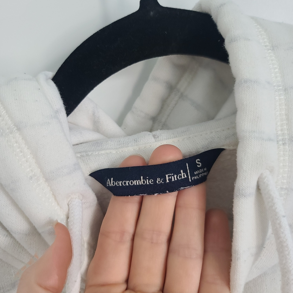 Abercrombie & Fitch Striped Hoodie - Picture 6 of 6